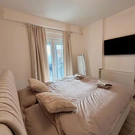 Apartment Holiday Zadar Appartamento *